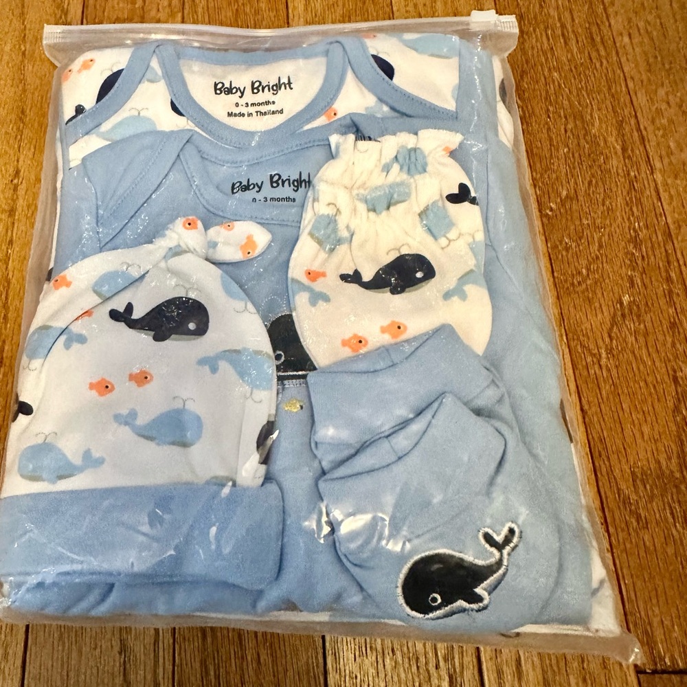 Baby Bright Whale Print Onesie and Hat Set